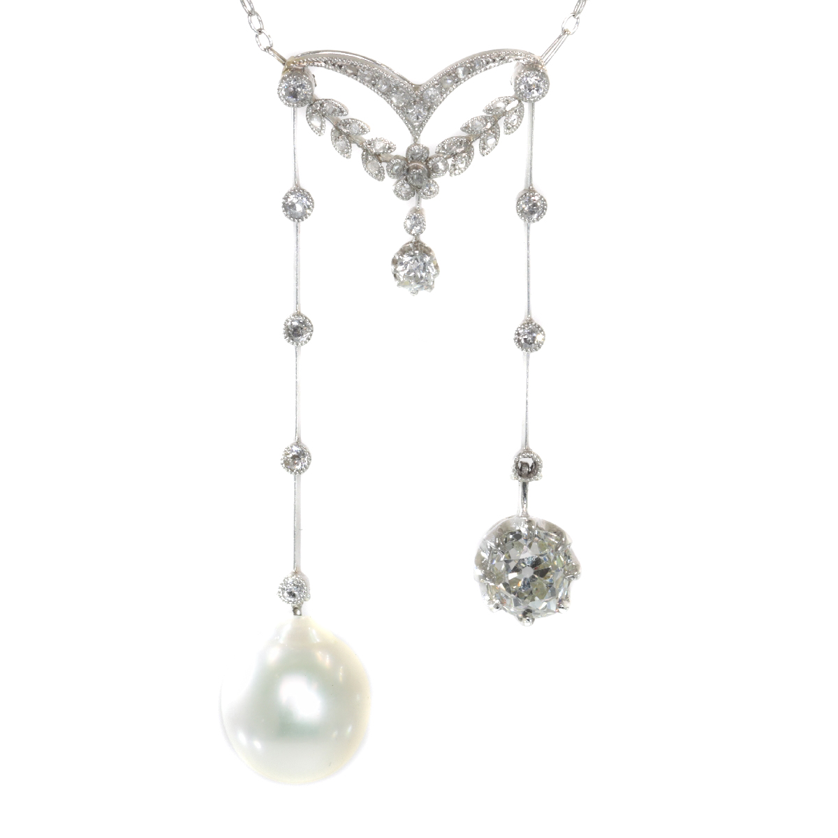 Elegant French Belle Epoque platinum diamond pearl necklace so-called négligé